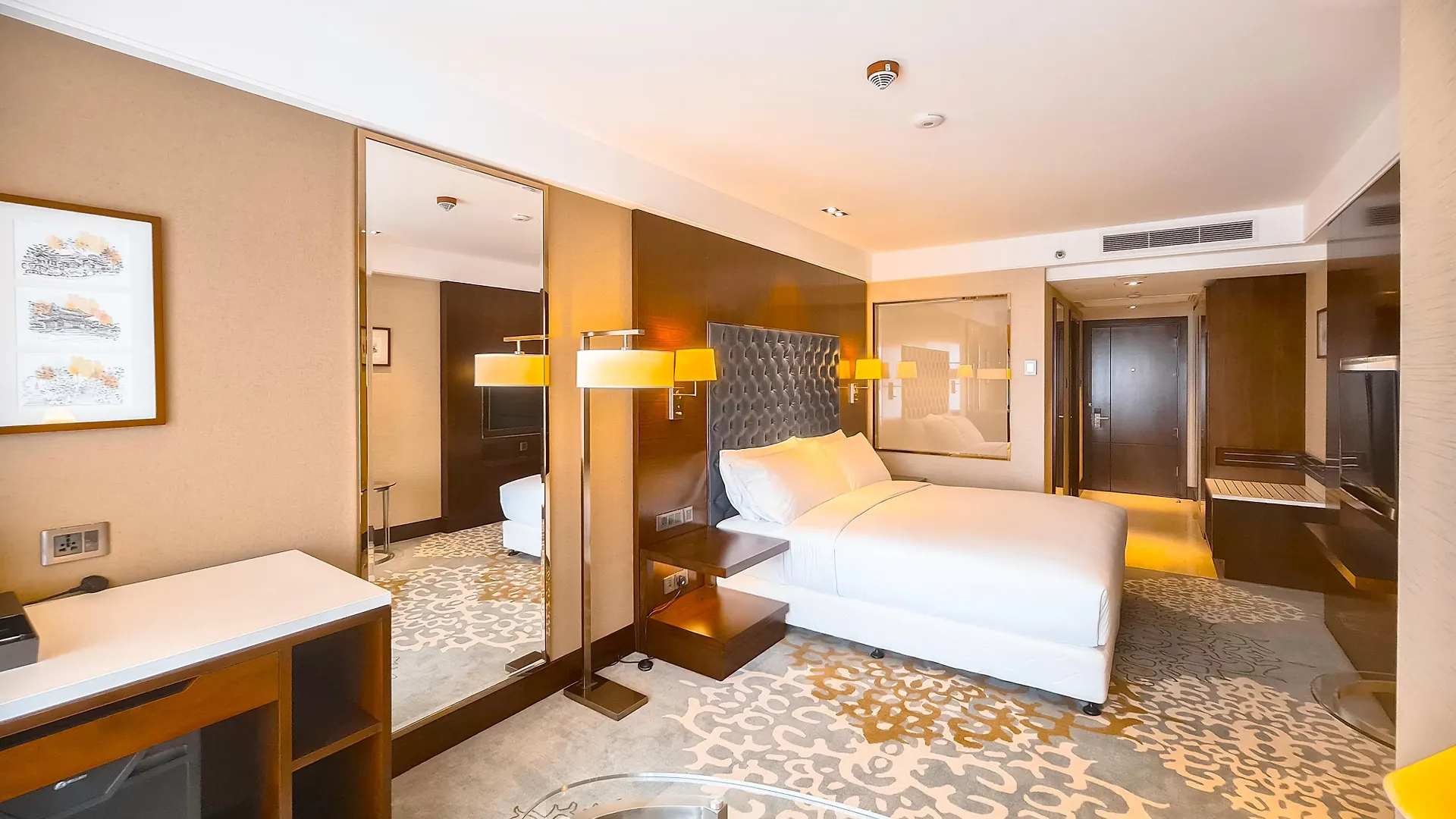 Holiday Inn Dhaka City Centre By Ihg فندق