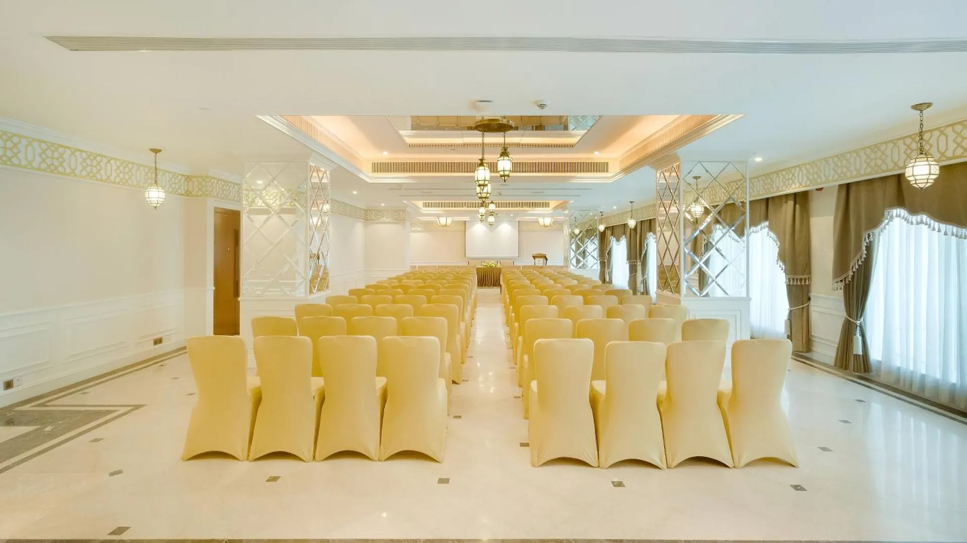 ***** Hotel Holiday Inn Dhaka City Centre By Ihg Bangladesh